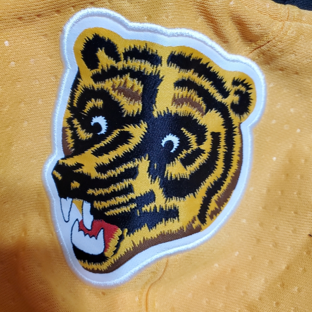 S O L D.....Adidas Boston Bruins Reverse Retro authentic jersey - Picture 9 of 16